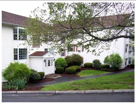 Building Photo - Hillside View Apartments