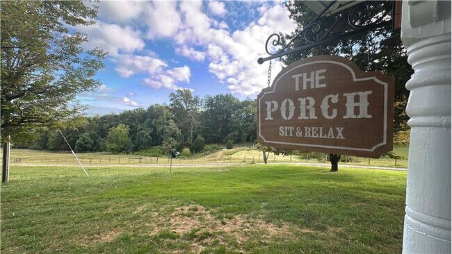 Foto del edificio - 5870 Quarterwood Rd