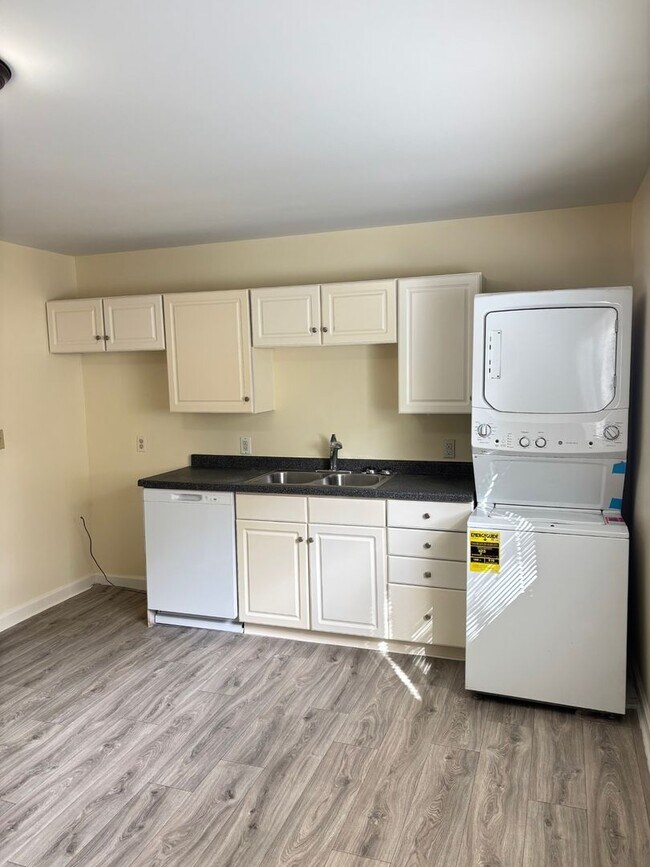 Foto del edificio - 402 S Dodson Dr