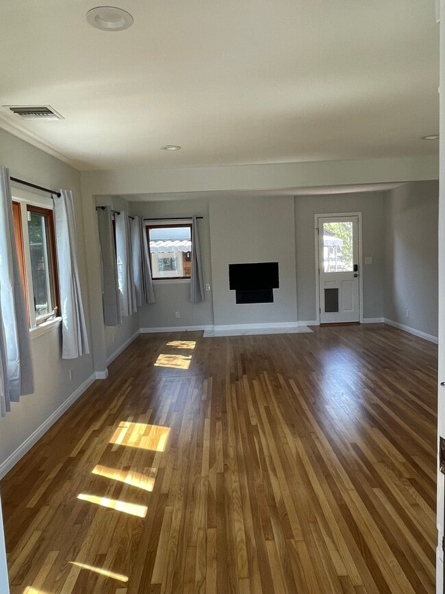 10546 Penrose St, Sun Valley, CA 91352 House for Rent in Sun Valley