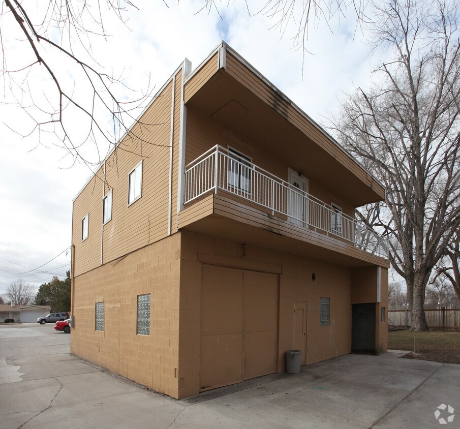 Foto del edificio - 518-524 Lake Lowell Ave