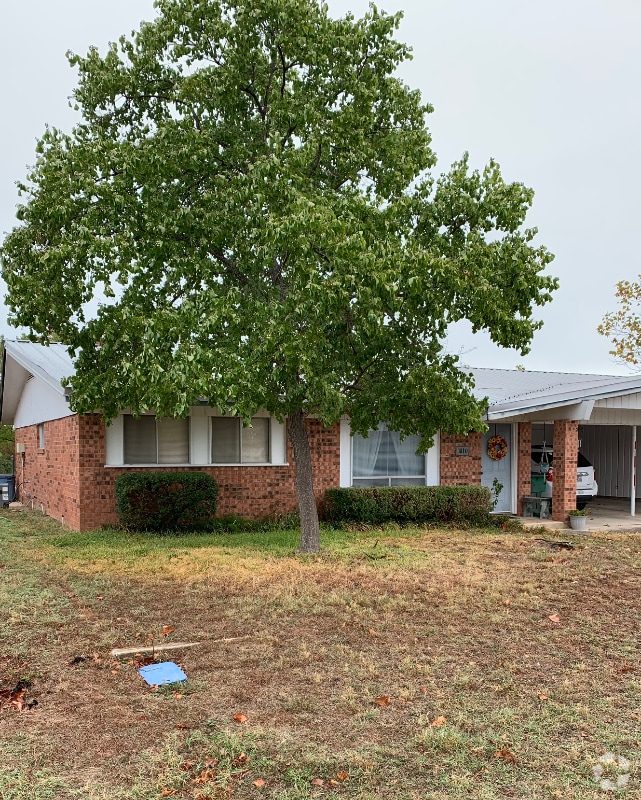 Building Photo - 1808 Cedar Park