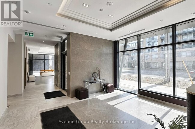 Building Photo - 700 Sheppard Ave W