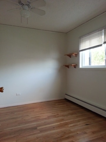 Building Photo - 8994 Kennedy Dr