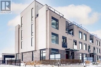 Building Photo - 4070-4070 Parkside Village Dr