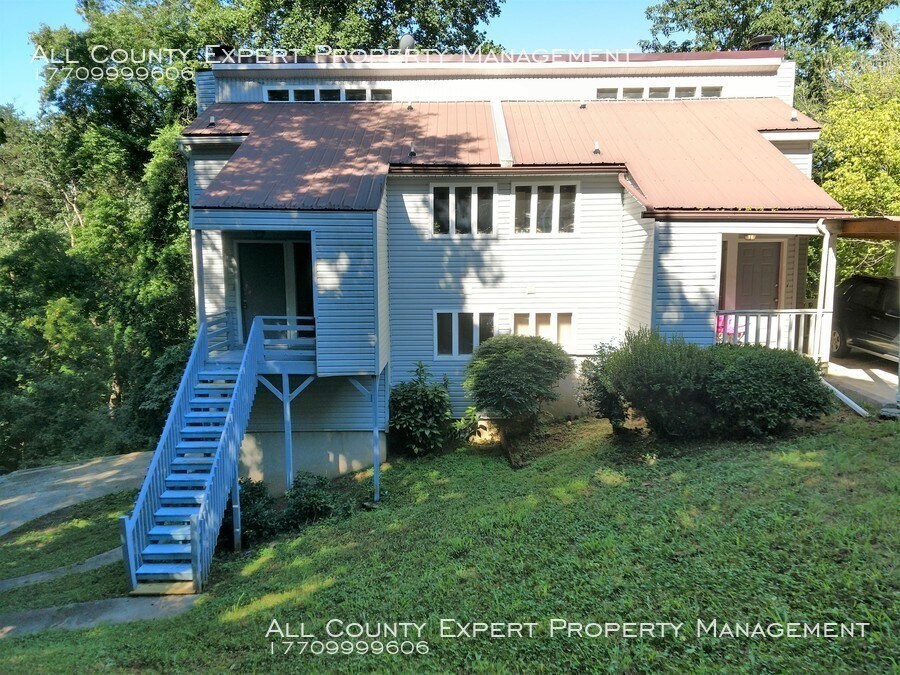 Near Lake Lanier Great 2 bedroom duplex Condo for Rent in