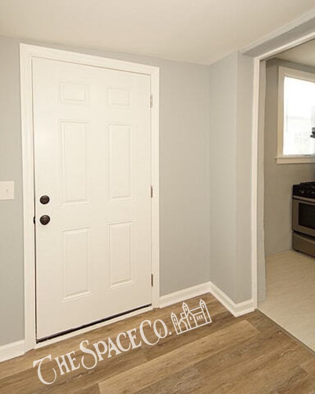 Foto del edificio - Charming 2-Bedroom Retreat in Vibrant Charleston  Perfect for Cozy Living!