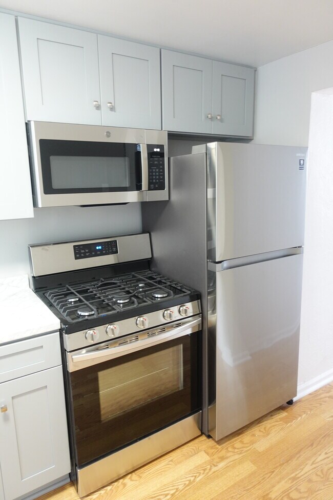New Appliances - 17 Southern Ave