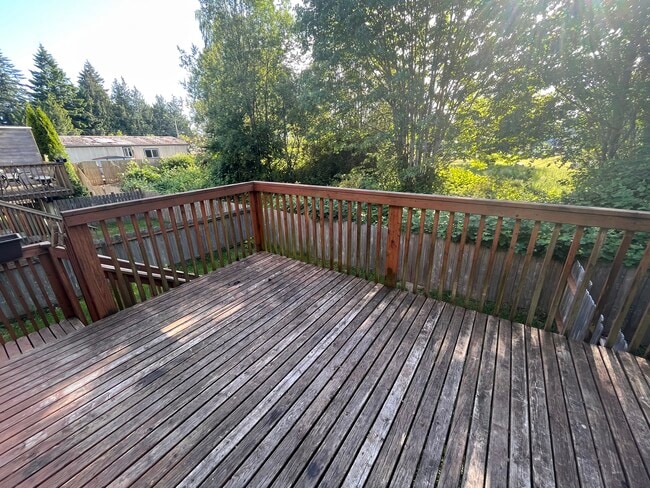 Foto del edificio - 3809 Maple Ave