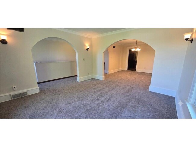 Foto del edificio - 621 N Morgan Ave