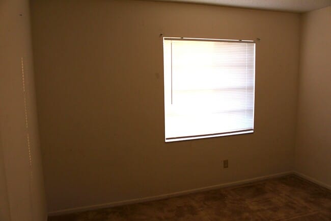 Foto del edificio - Home in the Goldenrod Area for rent.