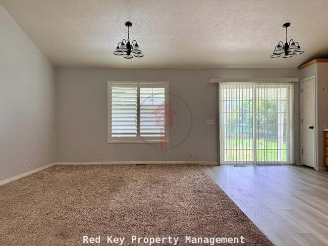 Building Photo - 474 E 1370 N