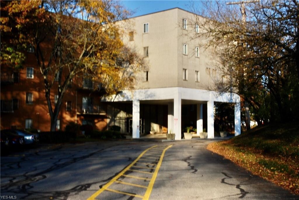 3675 Clague Rd Unit 315, North Olmsted, OH 44070 Condo for Rent in