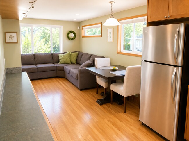 Foto del edificio - West Seattle Townhome