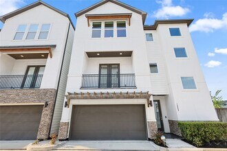 Building Photo - 1222 Upton St