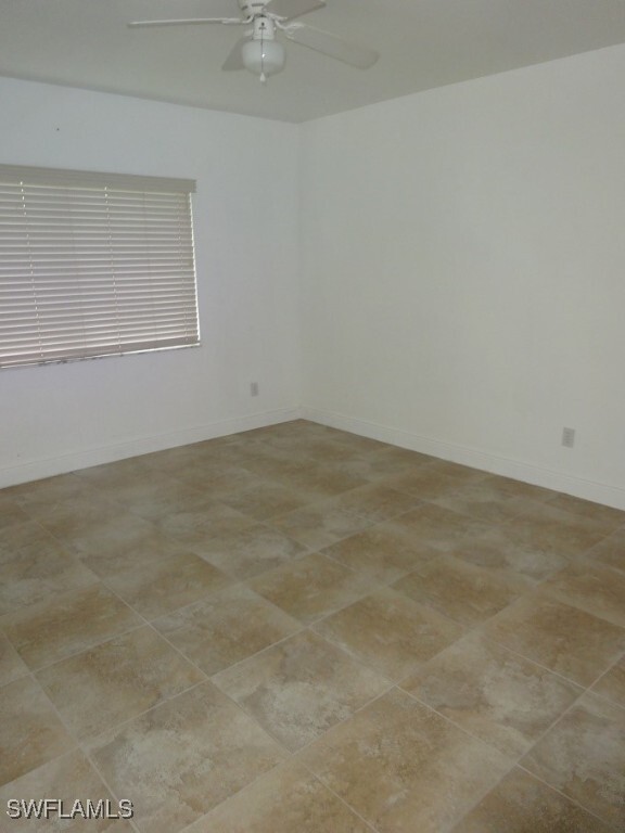 Foto principal - 2637 SW 27th St