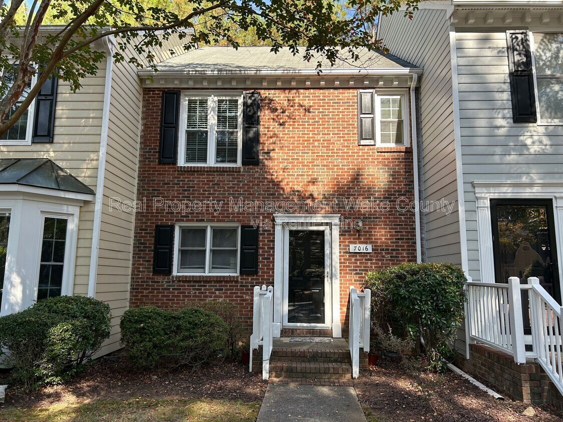 Primary Photo - 7016 Epping Forest Dr