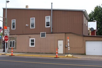 Building Photo - 26093 W Mondovi St