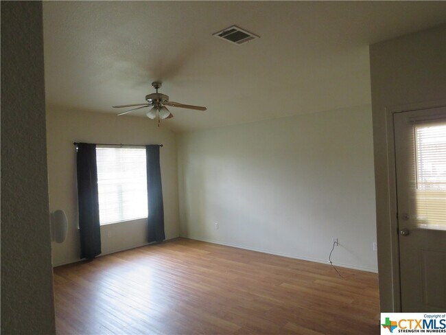 Building Photo - 6509 Temora Loop