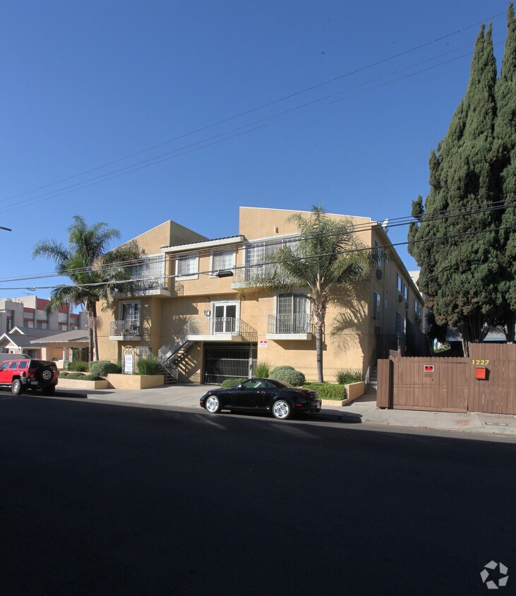 Foto del edificio - Seward Apartments
