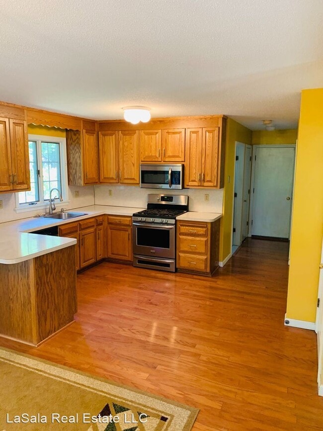 Building Photo - 4 br, 2 bath House - 61 Osprey Circle