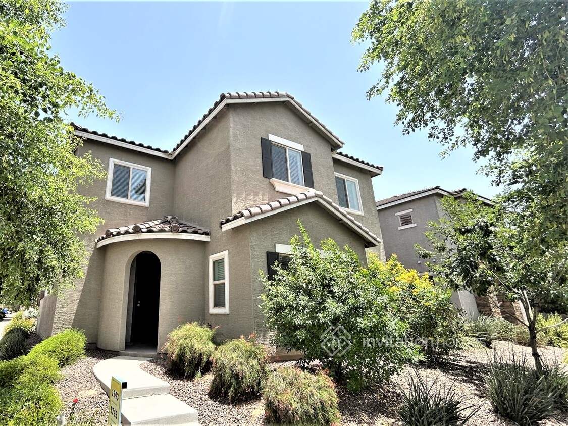 Foto principal - 1747 W Minton St