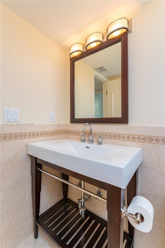 Foto del edificio - 545 SE 12th St