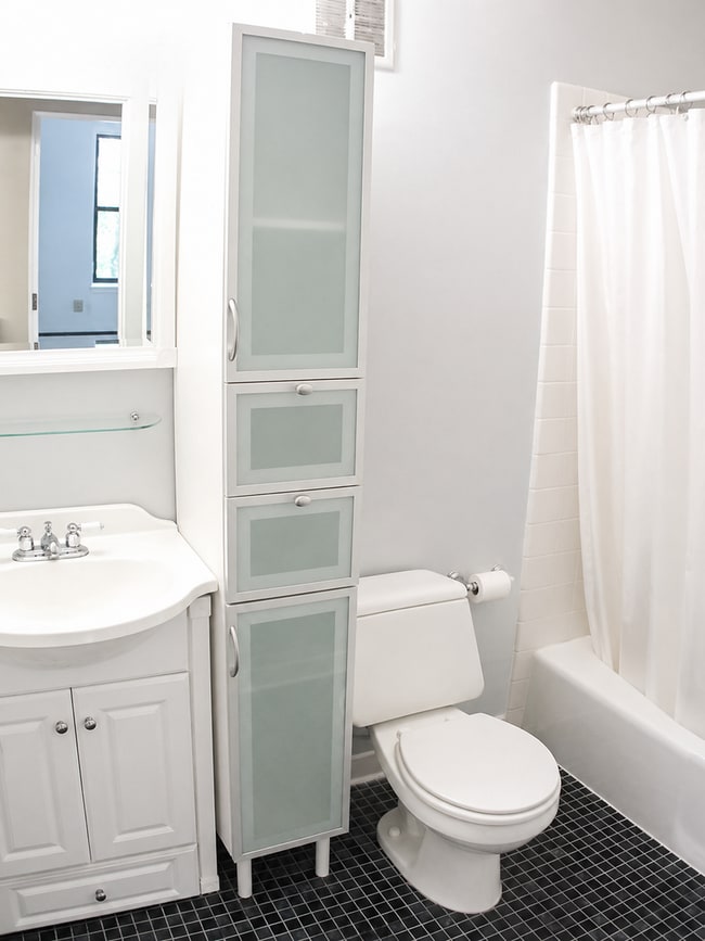 Building Photo - Back Bay! Cute 2bd with lots of characters! Laundry in uni!