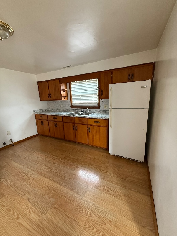 Foto del edificio - 1523 Melvin Ave