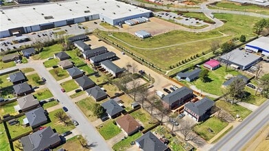 Building Photo - 2402 SE Jayel Terrace
