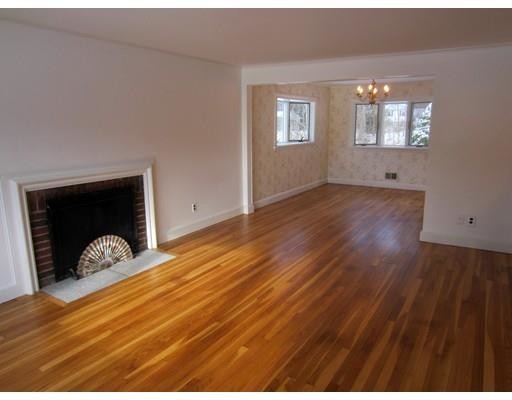 Building Photo - 23 Lawrence Rd