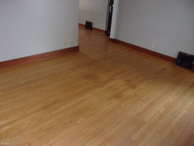 Building Photo - 2 br, 1 bath House - 3331 Washington St  H...
