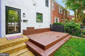 Building Photo - 223 Burgess Ave