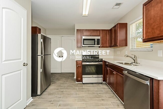 Foto del edificio - 3 Bedroom Pet-Friendly Home in Hampton, GA with Main Street Renewal