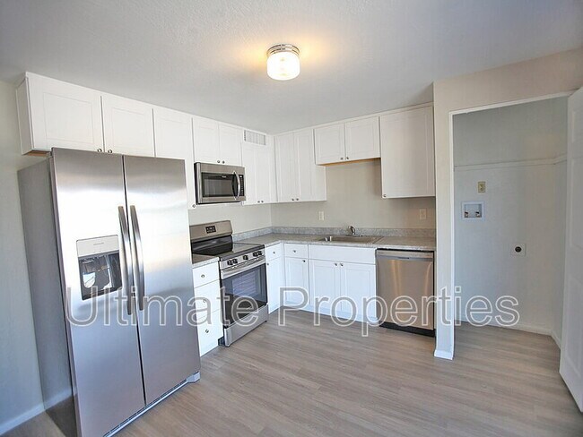 Foto del edificio - 13036 N 17th Ave