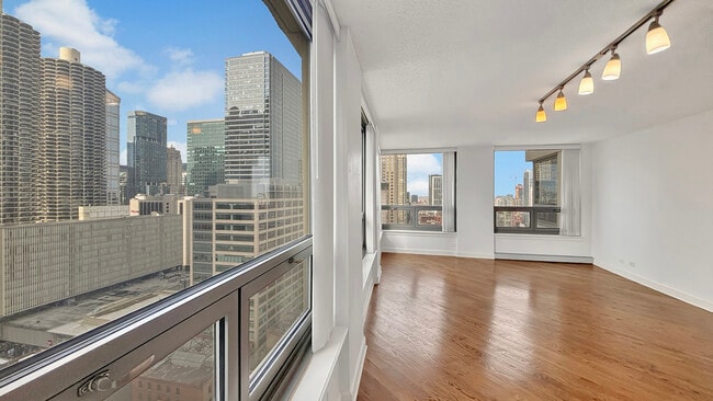 Building Photo - 440 N Wabash Ave