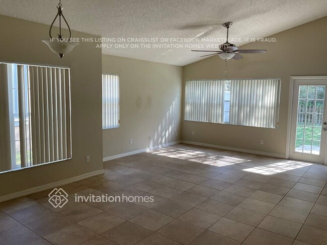 Building Photo - 2066 River Park Blvd