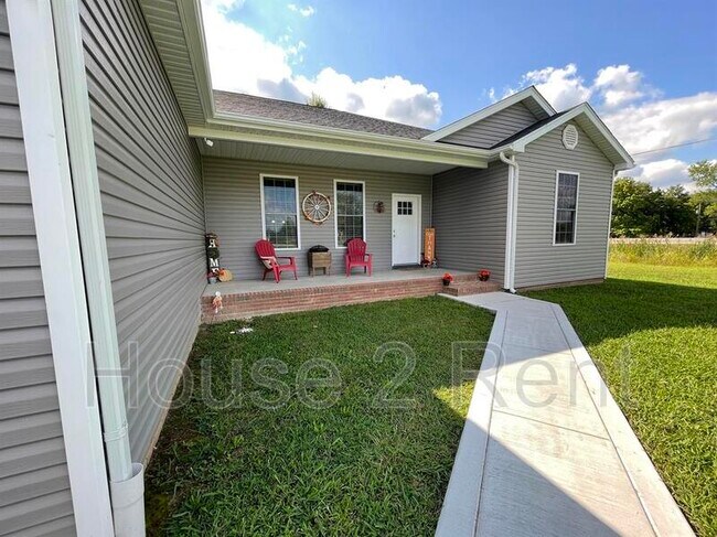 Building Photo - 15299 Rue Belle Ln