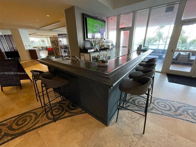 Foto del edificio - 17375 Collins Ave