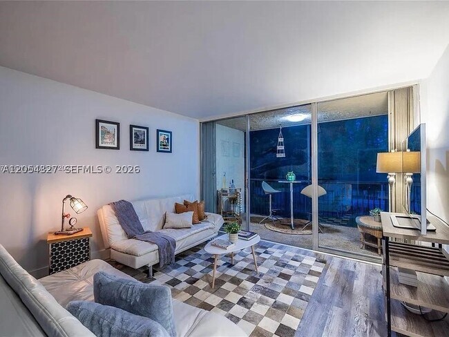 Foto del edificio - 5090 SW 64th Ave