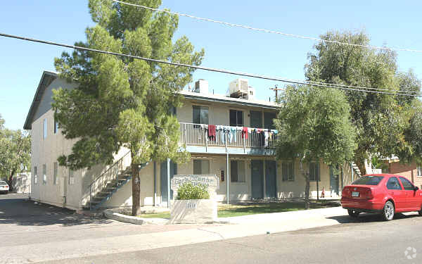 Primary Photo - Tara Manor Apartments