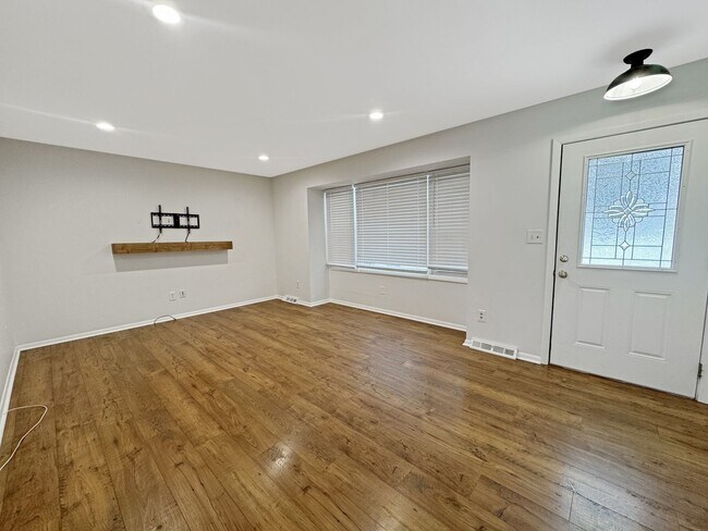 Foto del edificio - 1482 Harding St NW