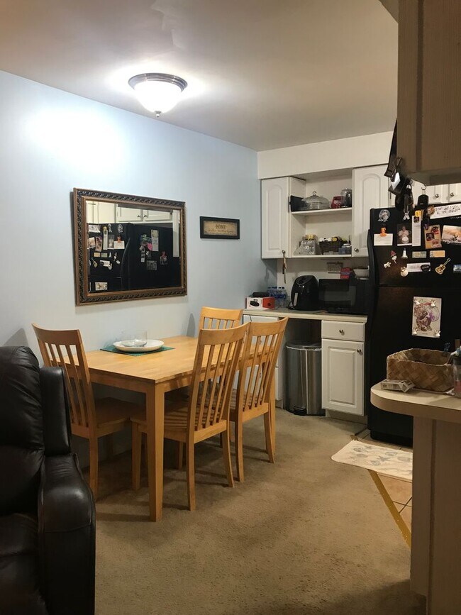 Building Photo - 2BR/2BA CLOSE TO NORFOLK AVE PIKE PATH AND...