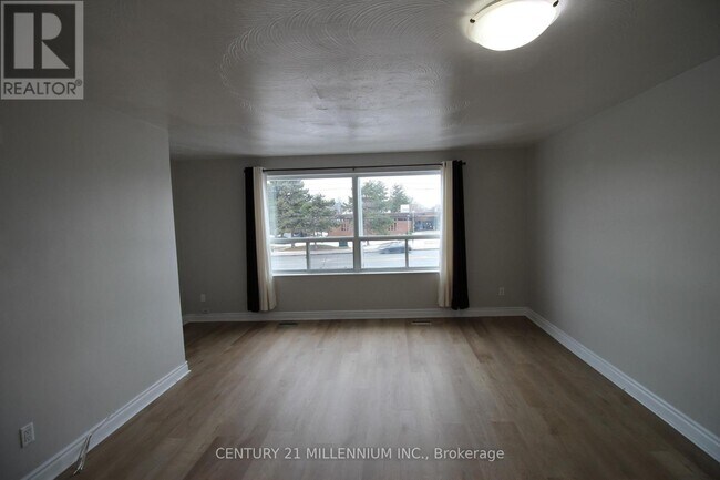 Photo du bâtiment - 2991 Islington Ave.