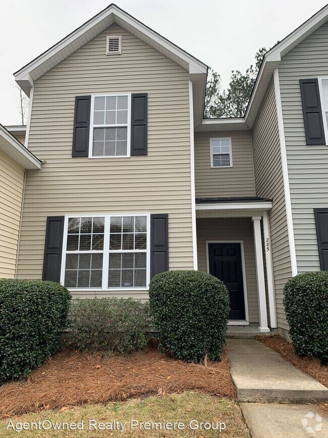 Wedgewood Townhomes Apartments under 2,000 Goose Creek, SC 1