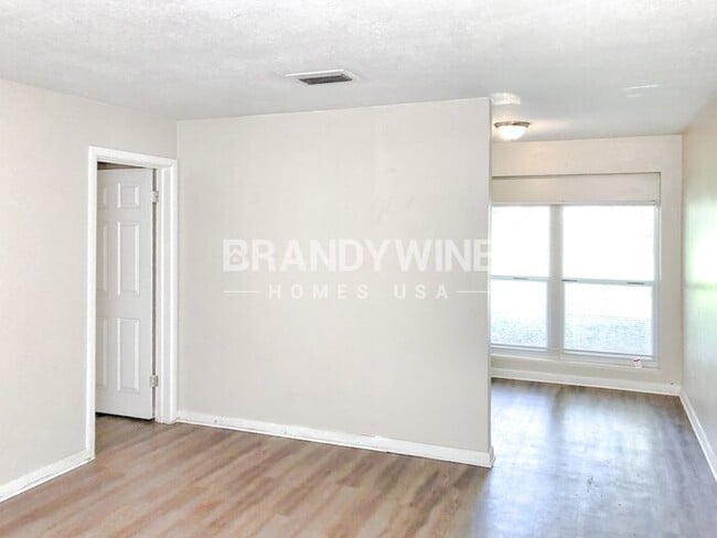 Foto del edificio - 6043 Park St