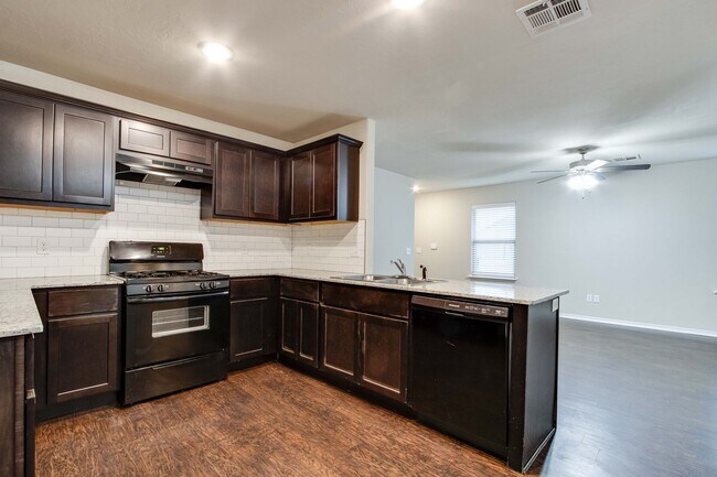 Foto del edificio - 8815 SW 45th St