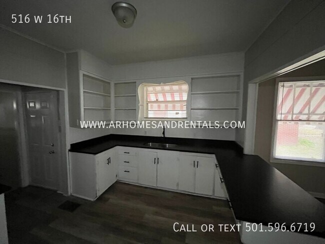 Foto del edificio - 516 W 16th St