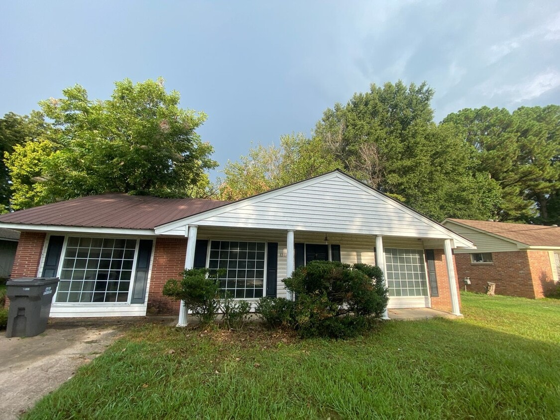 Primary Photo - 3bed/2bath Home in West Jonesboro, Arkansas