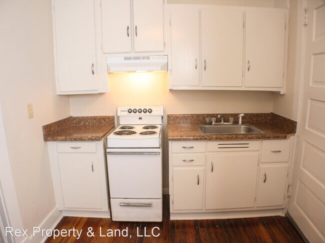Building Photo - 303-317 Greene St
